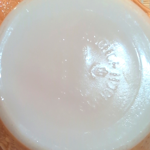 anchor hocking fire king peach luster 5 Inch bowl - Picture 7 of 8